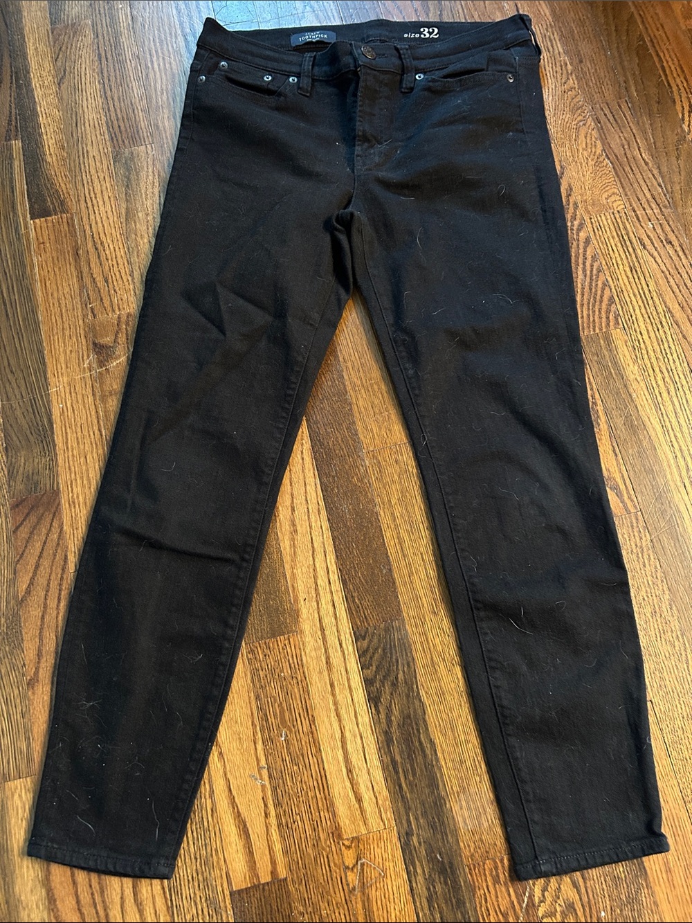 J. Crew Black Skinny Jeans — Classic Slim Fit - Picture 1 of 9